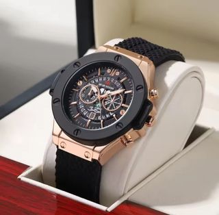Reloj deportivo lujo negro y dorado