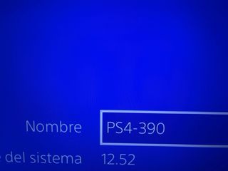 PS4 Slim (PlayStation 4) negra