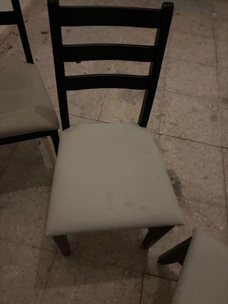 Mesa salon + 4 sillas negras