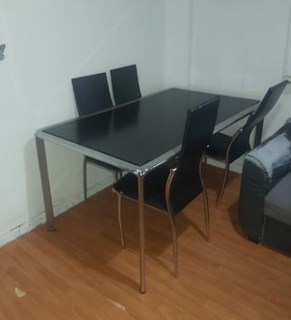 Mesa Comedor Moderna - Negro y Plata