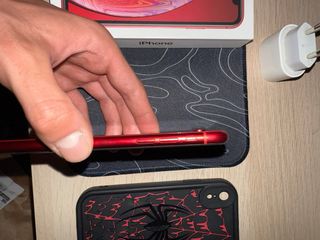 iPhone XR Rojo 128GB - Como Nuevo
