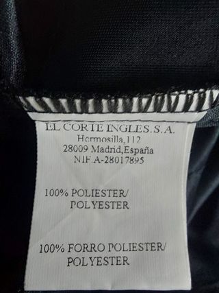 Falda negra  con volantes.  El Corte Inglés