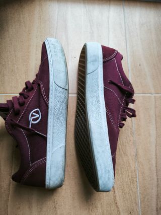 Zapatillas Vans Moradas o burdeos, segun lo veas