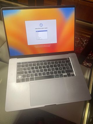 MacBook Pro 16" 2019 - Gris espacial
