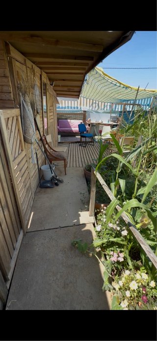 traspaso de parcela 200m con agua y muchas plantas