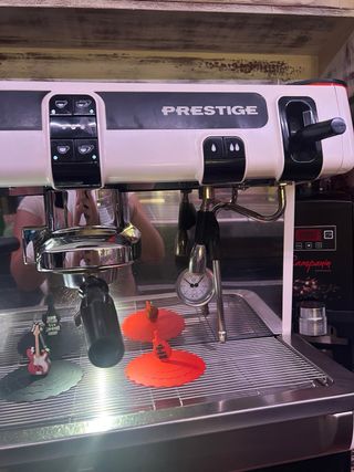 Cafetera Faema Prestige - 2  regalo 2 molinillos