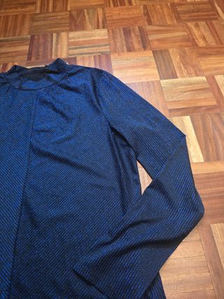 Top fiesta negro c/purpurina azul