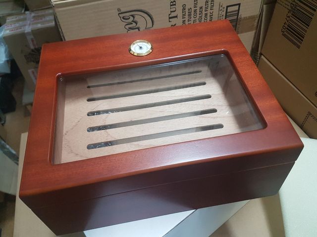 CAJA HUMIDORA DE PUROS