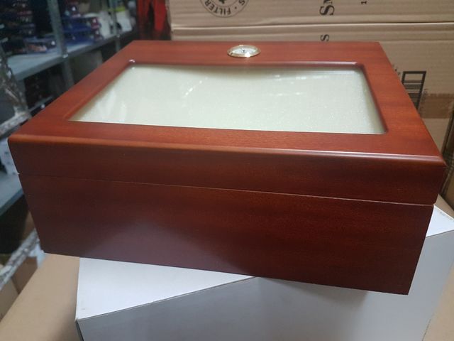 CAJA HUMIDORA DE PUROS