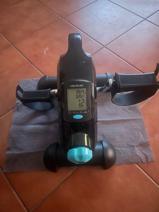 Pedales Cecotec Drumfit: ejercicio