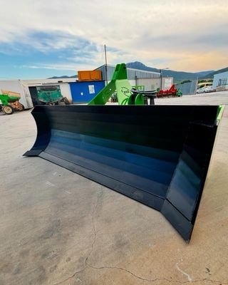 Trahilla refinadora culona con nivelador o picado