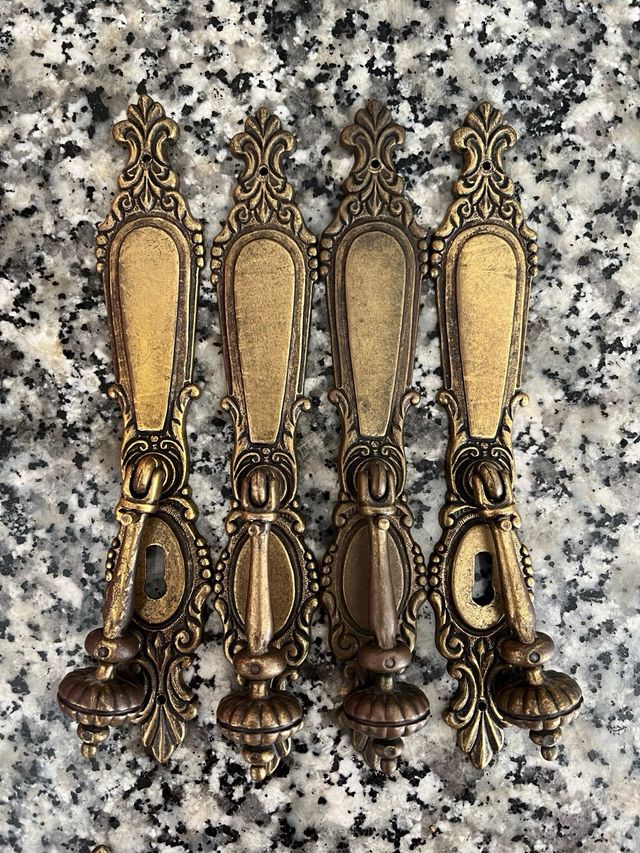 19 Tiradores retro vintage dorado