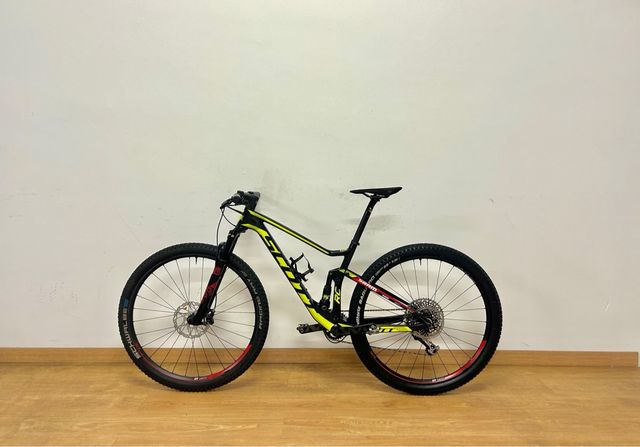 Bicicleta SCOTT Spark RC 900