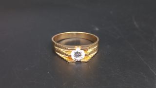 J - 0740 Anillo solitario