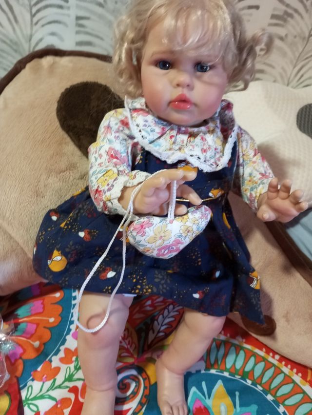 Muñeca Reborn bebé todller como dos años estrenar