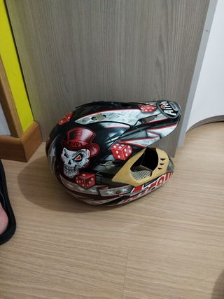 Casco motocross Airoh