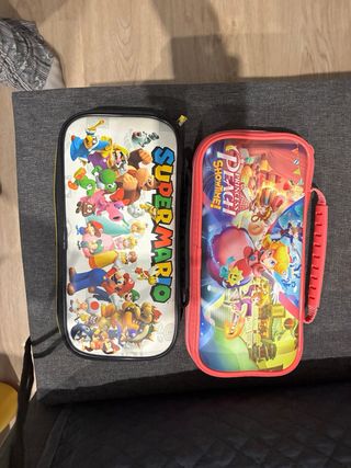 Nintendo Switch OLED - Blanca y Negra