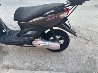 Yamaha Neox 50 - Scooter