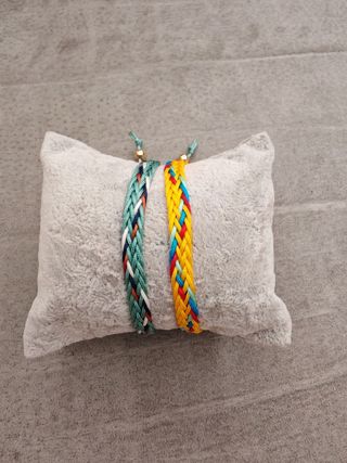 Braccialetti intrecciati multicolor