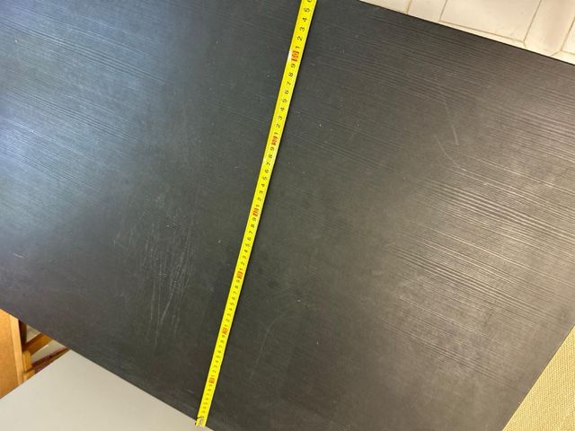 Mesa escritorio negra metal y madera