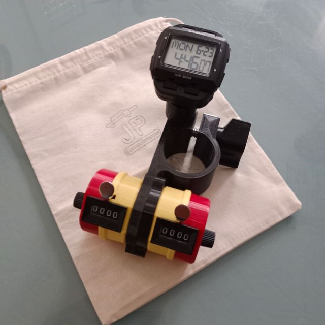 Contador de peces con reloj