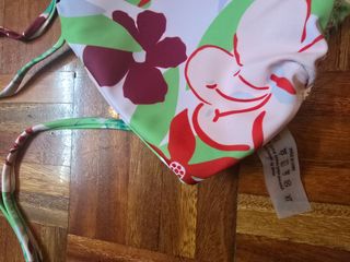 Bikini Triángulo de tiras. Parte de arriba