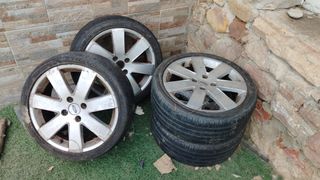  Llantas Ford 