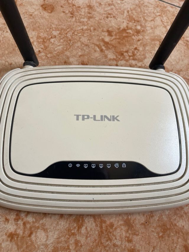 Router TP-LINK 300Mbps inalámbrico N