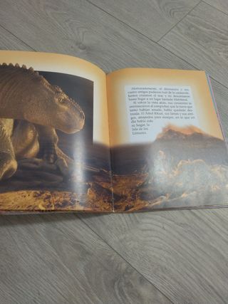 Dinosaurio (Nueva antología Disney) (Spanish Ed...