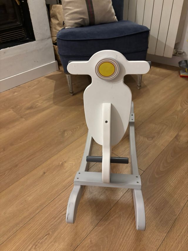 Moto balancín madera