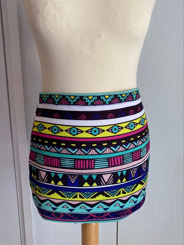 Gonna corta etnica multicolor TU