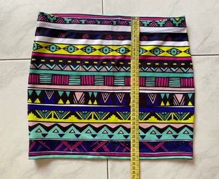 Gonna corta etnica multicolor TU