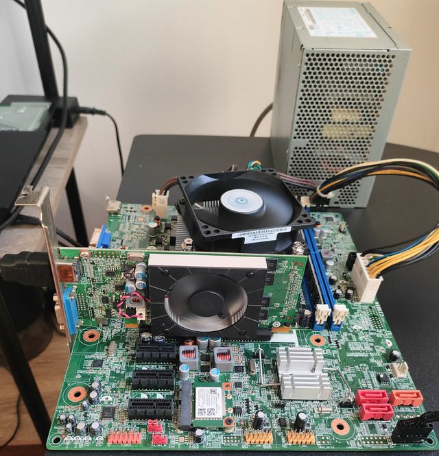 KIT PLACA BASE /CPU /RAM /TARJETA GRÁFICA /WIFI