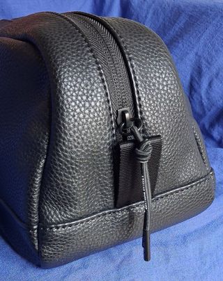 Neceser Armani Exchange - Negro