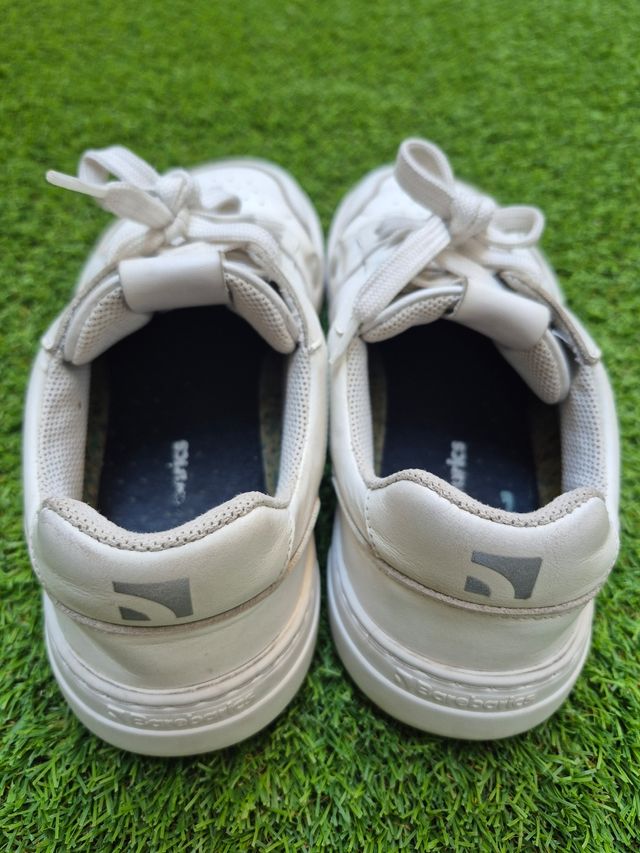 Zapatillas Barebarics blancas