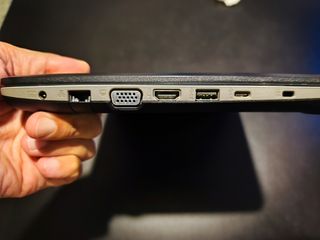 Portátil Asus 17" - Azul y Plata