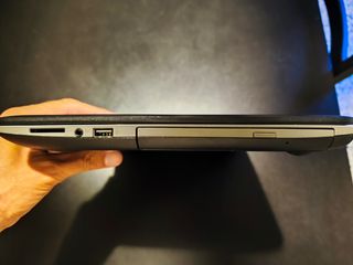 Portátil Asus 17" - Azul y Plata