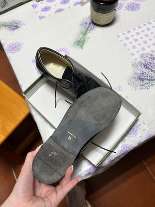 Zapatos negros para niño