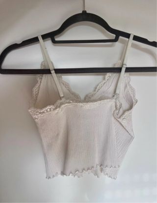 Crop top blanco encaje tirantes