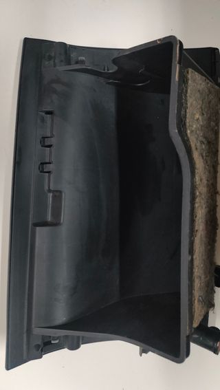 Guantera Mitsubishi ASX 2016