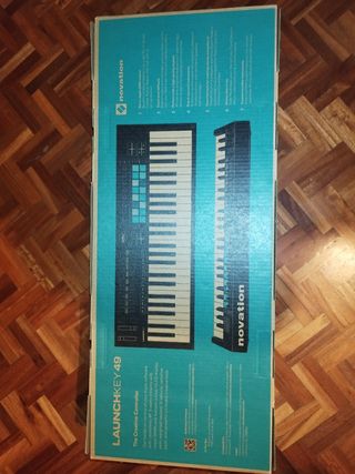Novation Launchkey 49 Teclado