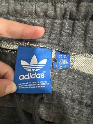 Pantalones Adidas Gris - Usados
