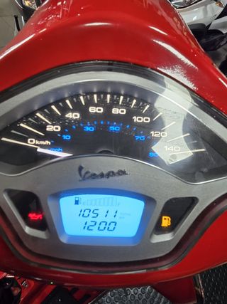 *VESPA 125 3V ABS 2015 10.000KM*