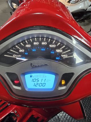 *VESPA 125 3V ABS 2015 10.000KM*