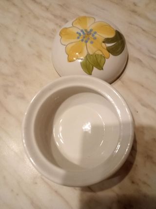 Scatola vintage ceramica floreale