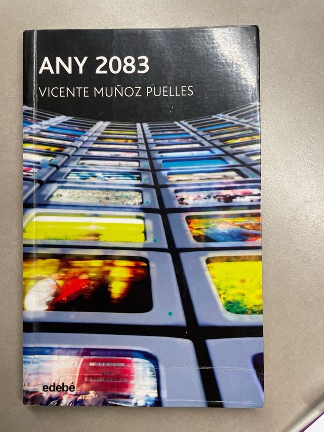 llibre text catala 4 ESO ANY 2083