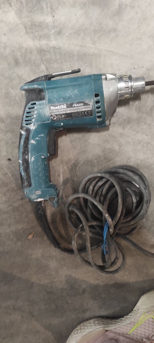 Atornillador Makita FS4200