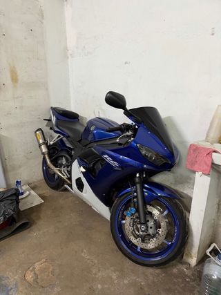 Yamaha R6 2004 - Azul y Blanca