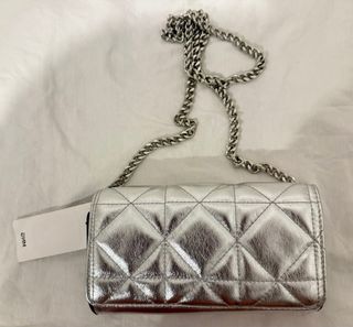 Bolso color plata nuevo de fiesta