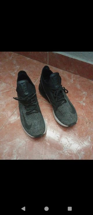 Nike Air Max 720 - Talla 40